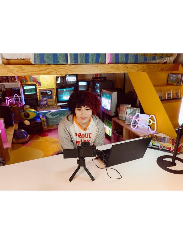 Sony - ZV-1F Compact Vlogging Camera with 20mm Lens, 4K Ultra HD, 20.1MP, Wi-Fi, Bluetooth, 3” Vari-Angle Touch Screen, Black - Image 5