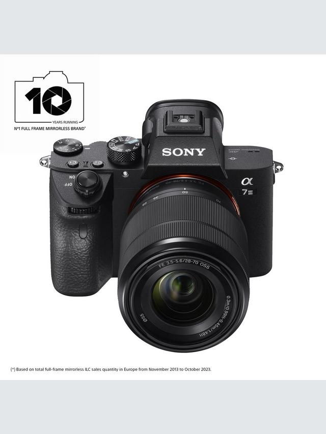 Sony - a7 III (Alpha ILCE-7M3) Compact System Camera with 28-70mm Zoom Lens, 4K Ultra HD, 24.2MP, Wi-Fi, Bluetooth, NFC, OLED EVF, 5-Axis Image Stabiliser & Tiltable 3" LCD Touch Screen, Black - Image 3